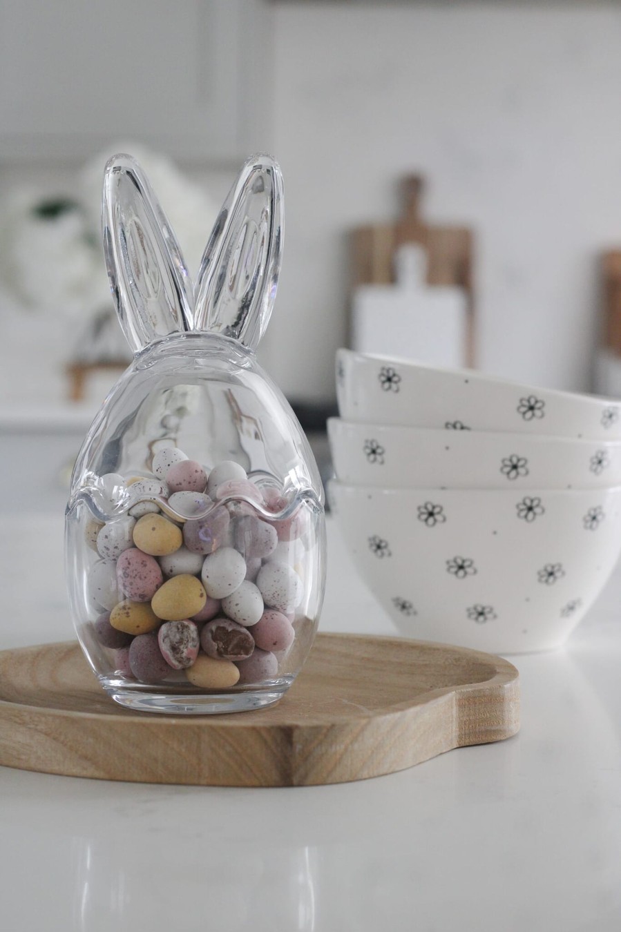 Kitchen & Dining Pretty Little Home Seasonal Jars | Glass Bunny Jar - Large